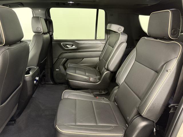 used 2022 GMC Yukon XL car, priced at $45,989