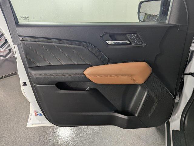 used 2023 GMC Canyon car, priced at $42,989