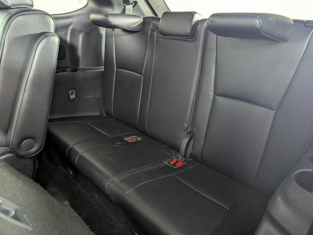 used 2021 Toyota Highlander car, priced at $30,989
