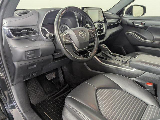 used 2021 Toyota Highlander car, priced at $29,989