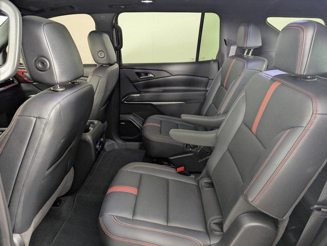 used 2024 Chevrolet Traverse car, priced at $49,989