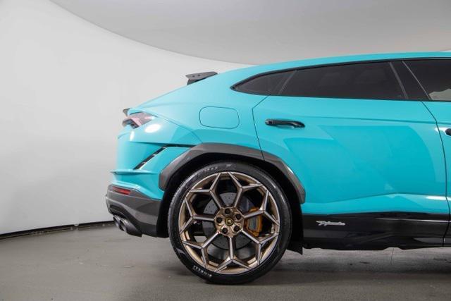 used 2024 Lamborghini Urus car, priced at $334,989