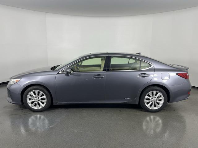 used 2013 Lexus ES 300h car, priced at $16,489