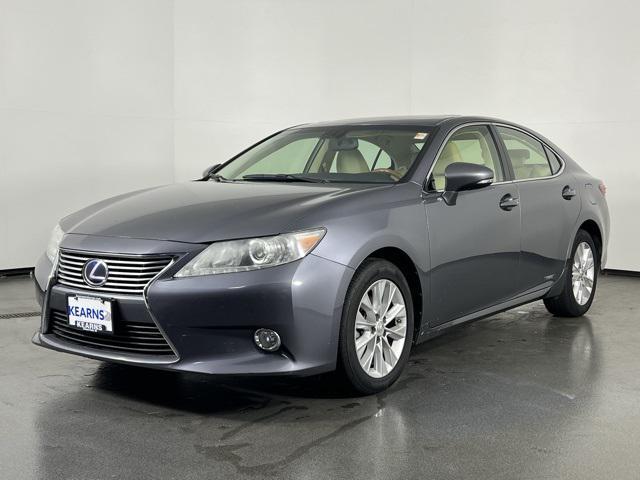 used 2013 Lexus ES 300h car, priced at $16,489