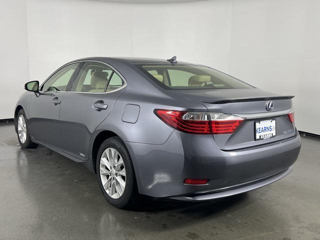 used 2013 Lexus ES 300h car, priced at $16,489