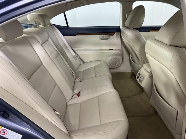 used 2013 Lexus ES 300h car, priced at $16,489