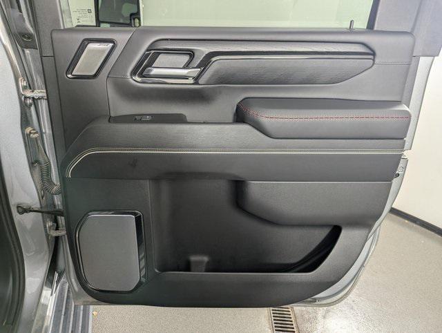 used 2025 GMC Sierra 2500 car, priced at $79,989