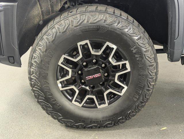 used 2025 GMC Sierra 2500 car, priced at $79,989