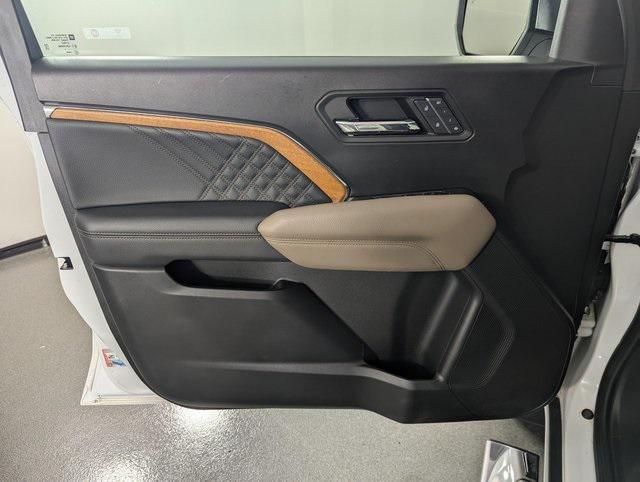 used 2023 GMC Canyon car, priced at $41,989