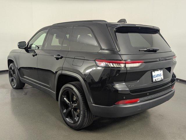 used 2023 Jeep Grand Cherokee car, priced at $29,989