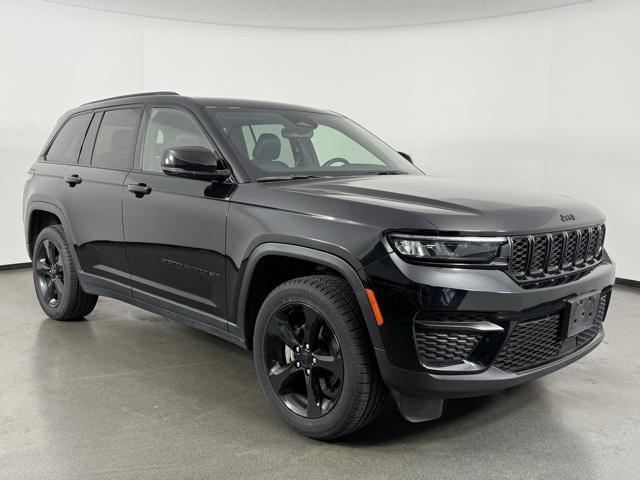 used 2023 Jeep Grand Cherokee car, priced at $32,989