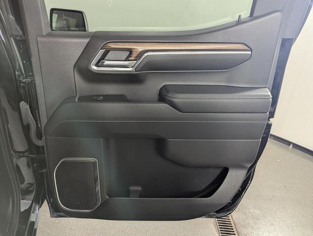 used 2024 Chevrolet Silverado 1500 car, priced at $41,989