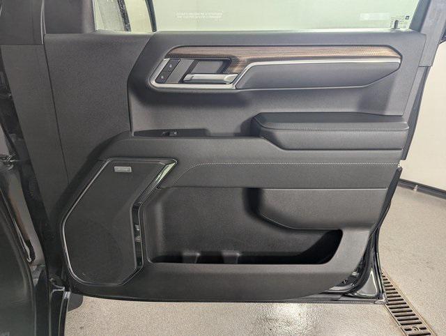 used 2024 Chevrolet Silverado 1500 car, priced at $41,989