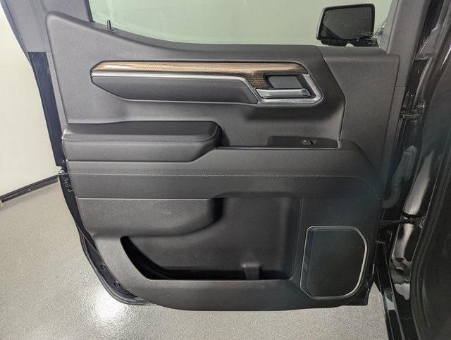 used 2024 Chevrolet Silverado 1500 car, priced at $41,989