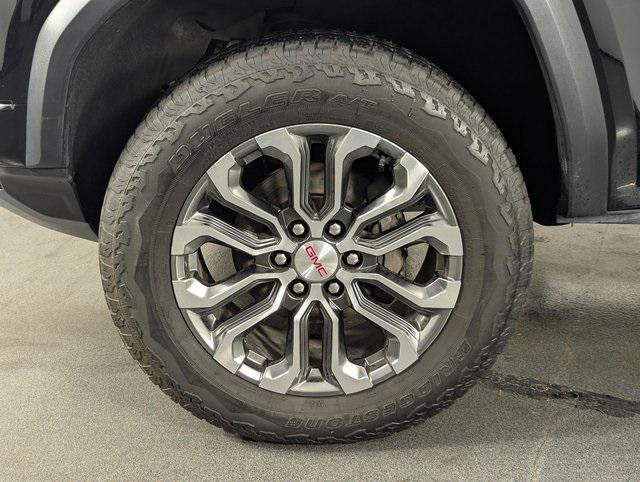 used 2023 GMC Canyon car, priced at $41,989
