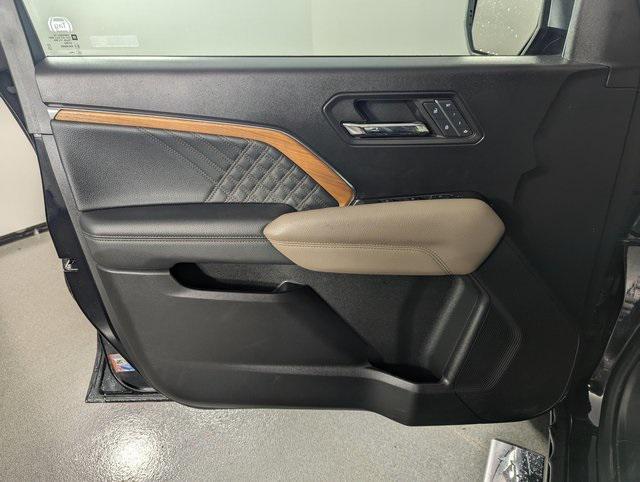 used 2023 GMC Canyon car, priced at $41,989