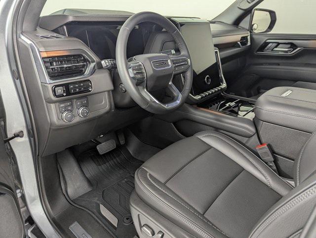 used 2025 GMC Yukon car, priced at $82,989