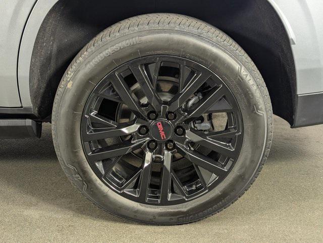 used 2025 GMC Yukon car, priced at $82,989