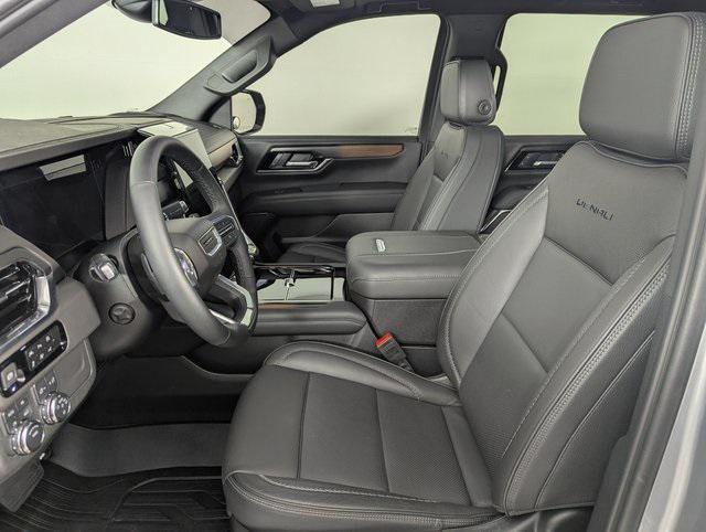 used 2025 GMC Yukon car, priced at $82,989