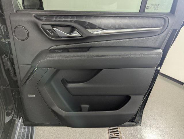 used 2024 GMC Yukon XL car, priced at $75,989