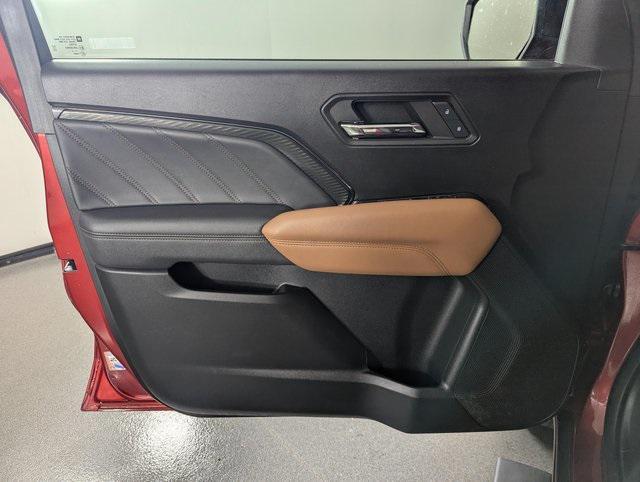 used 2024 GMC Canyon car, priced at $42,989