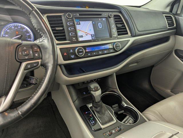 used 2017 Toyota Highlander car, priced at $22,489