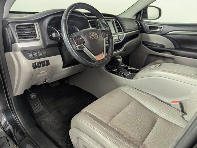 used 2017 Toyota Highlander car, priced at $22,489