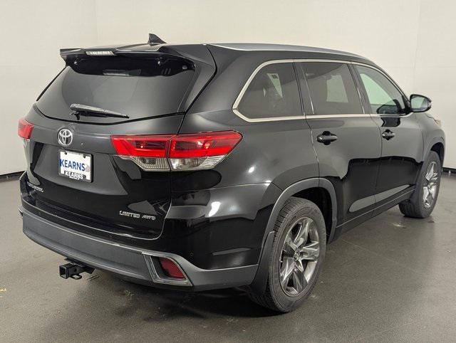 used 2017 Toyota Highlander car, priced at $22,489