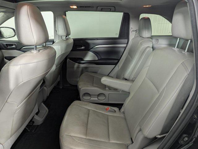 used 2017 Toyota Highlander car, priced at $22,489
