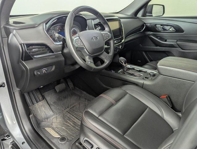 used 2024 Chevrolet Traverse car, priced at $42,989