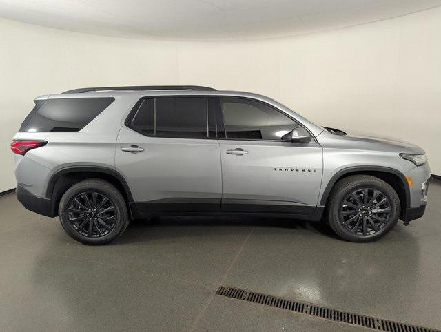 used 2024 Chevrolet Traverse car, priced at $42,989
