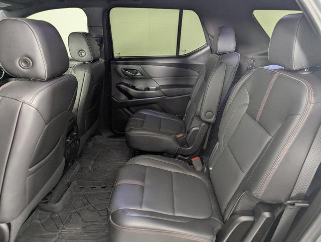 used 2024 Chevrolet Traverse car, priced at $42,989