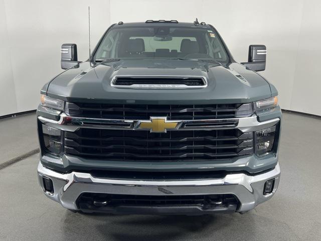 used 2025 Chevrolet Silverado 2500 car, priced at $59,989