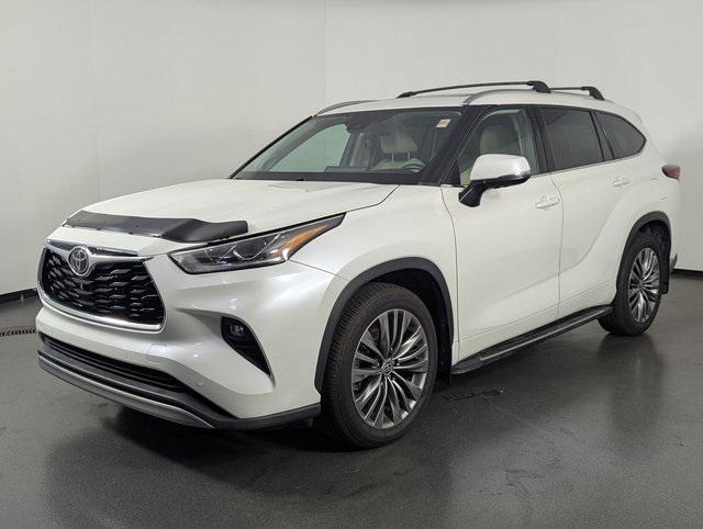 used 2021 Toyota Highlander car, priced at $36,989