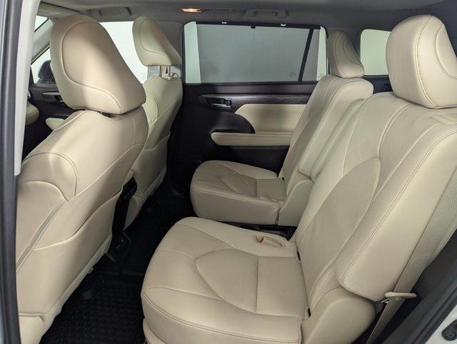 used 2021 Toyota Highlander car, priced at $36,989