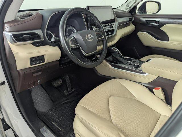 used 2021 Toyota Highlander car, priced at $36,989