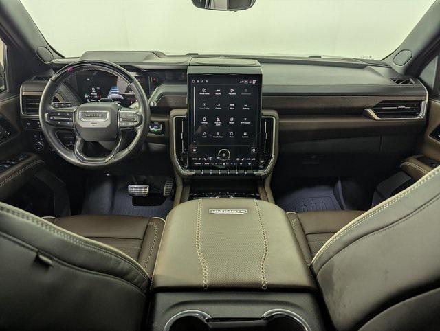 used 2025 GMC Yukon car, priced at $97,989