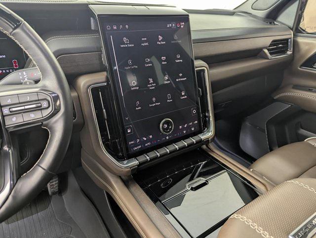 used 2025 GMC Yukon car, priced at $97,989