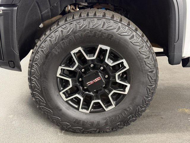 used 2024 GMC Sierra 2500 car, priced at $76,989