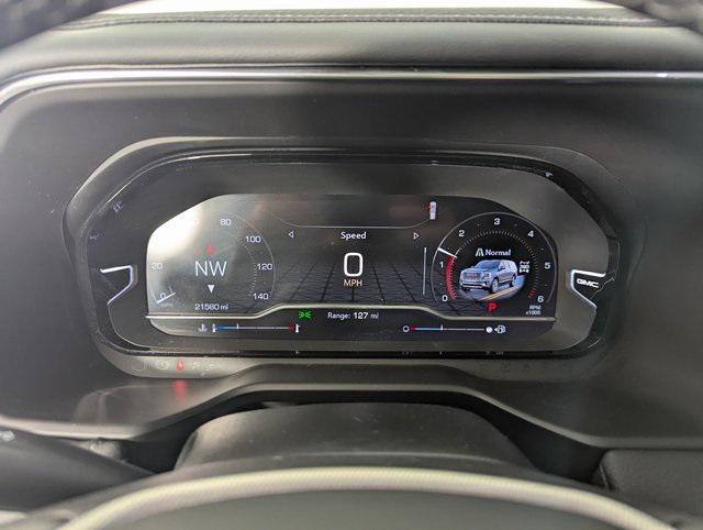 used 2024 GMC Yukon car, priced at $75,989
