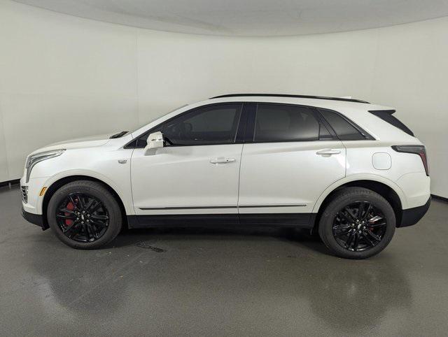used 2023 Cadillac XT5 car, priced at $38,989