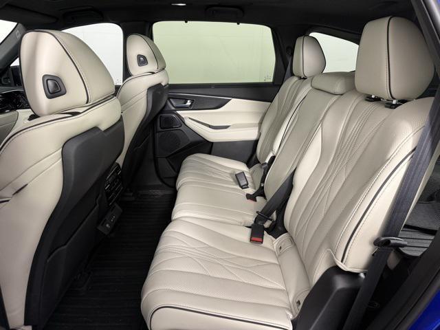 used 2025 Acura MDX car, priced at $70,989