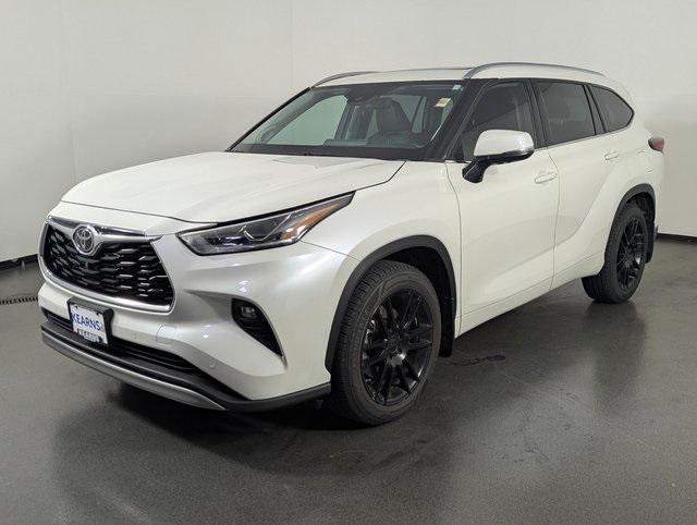 used 2021 Toyota Highlander car, priced at $35,989