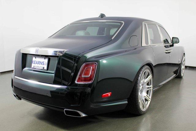 used 2022 Rolls-Royce Phantom car, priced at $449,989