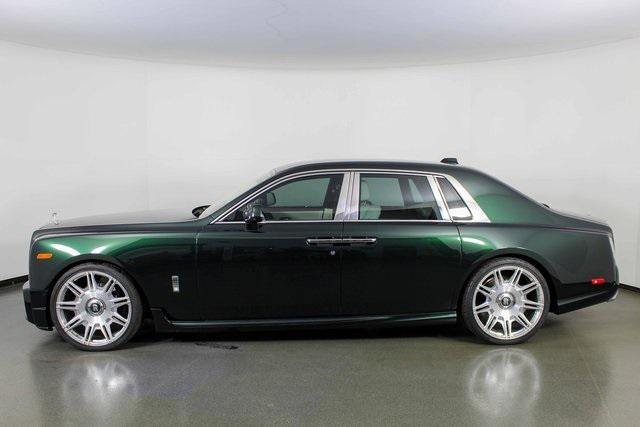 used 2022 Rolls-Royce Phantom car, priced at $449,989