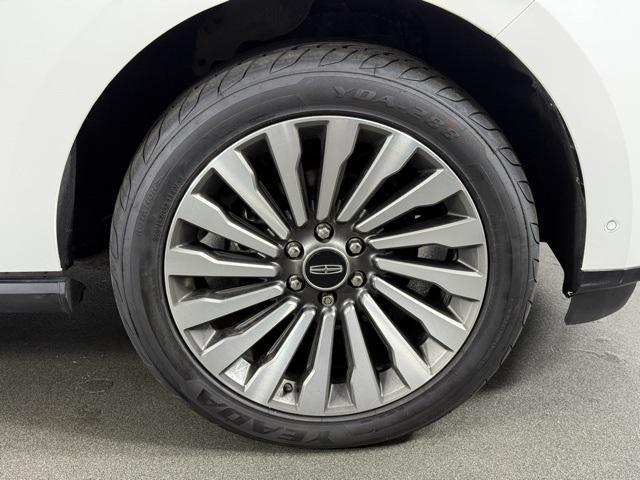 used 2021 Lincoln Navigator car, priced at $42,489