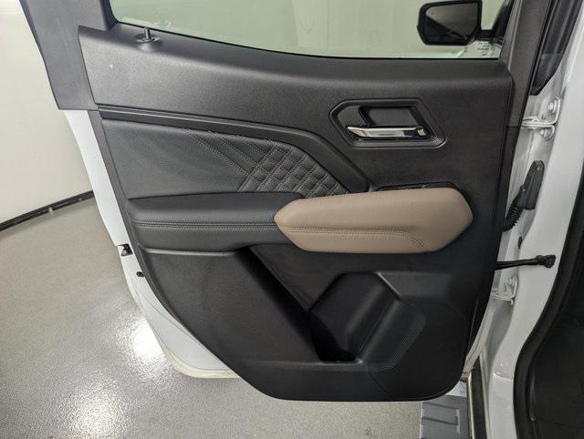 used 2024 GMC Canyon car, priced at $47,989