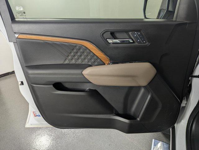 used 2024 GMC Canyon car, priced at $47,989
