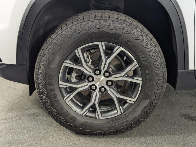 used 2025 GMC Acadia car, priced at $49,989