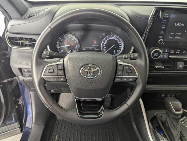 used 2021 Toyota Highlander car, priced at $30,989